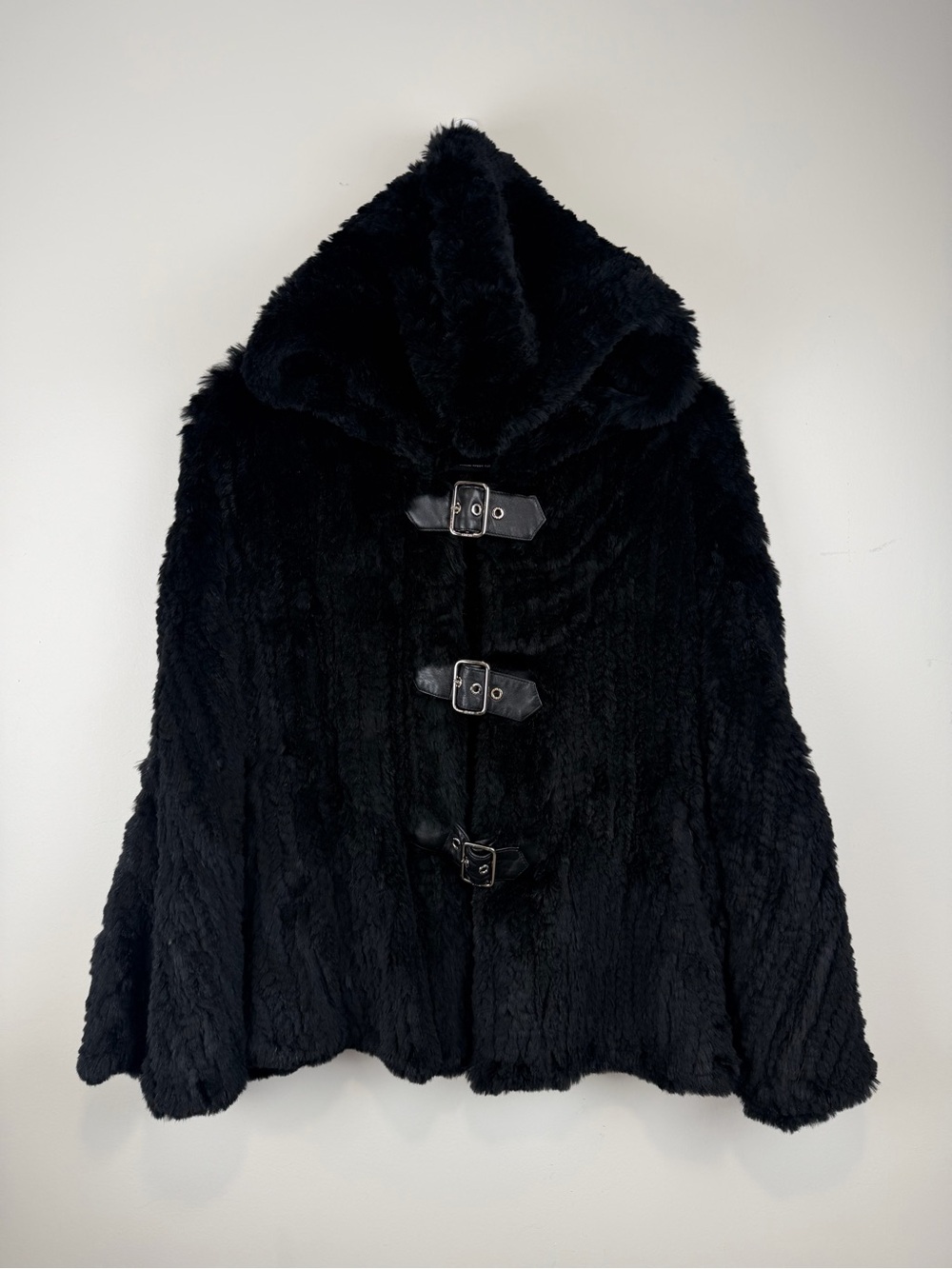 VTG GUESS Black Rabbit Fur Hooded Cape Toggle Leather Closure Poncho One Size